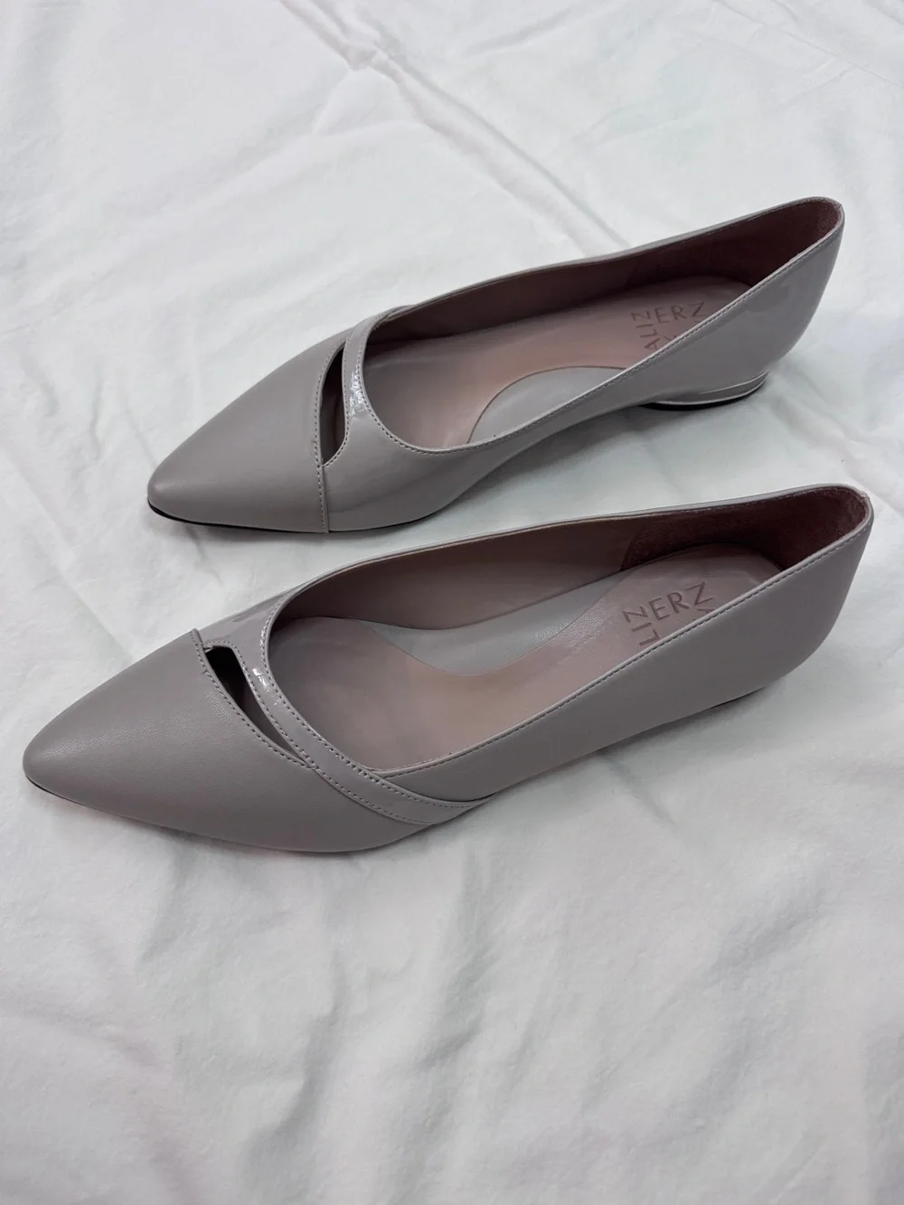 Gray flats - Picture 4 of 6
